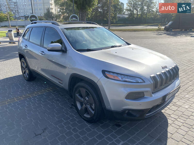 Внедорожник / Кроссовер Jeep Cherokee 2016 в Харькове фото 2 Внедорожник / Кроссовер Jeep Cherokee 2016 в Харькове