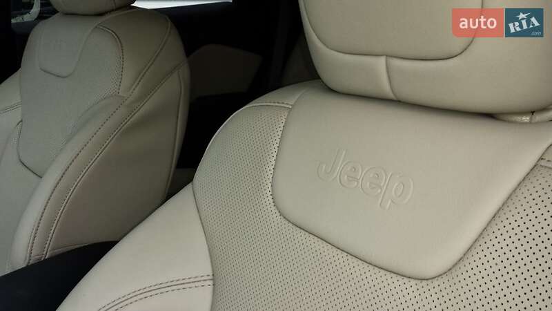 Внедорожник / Кроссовер Jeep Cherokee 2018 в Одессе