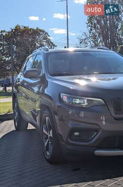 Внедорожник / Кроссовер Jeep Cherokee 2018 в 