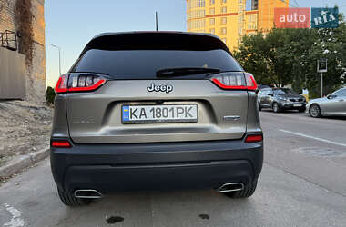 Внедорожник / Кроссовер Jeep Cherokee 2020 в 
