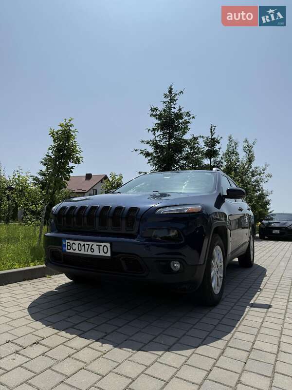 Внедорожник / Кроссовер Jeep Cherokee 2017 в Львове