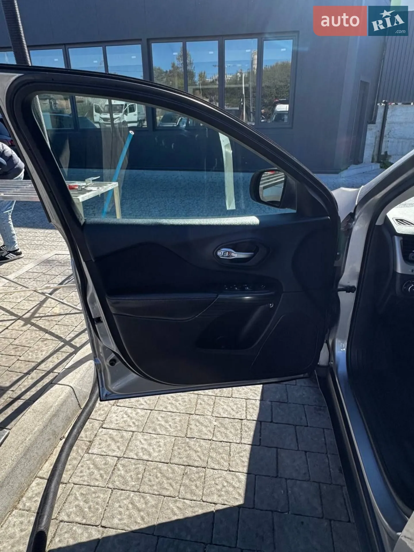 2015 Jeep Cherokee - мініатюра 37