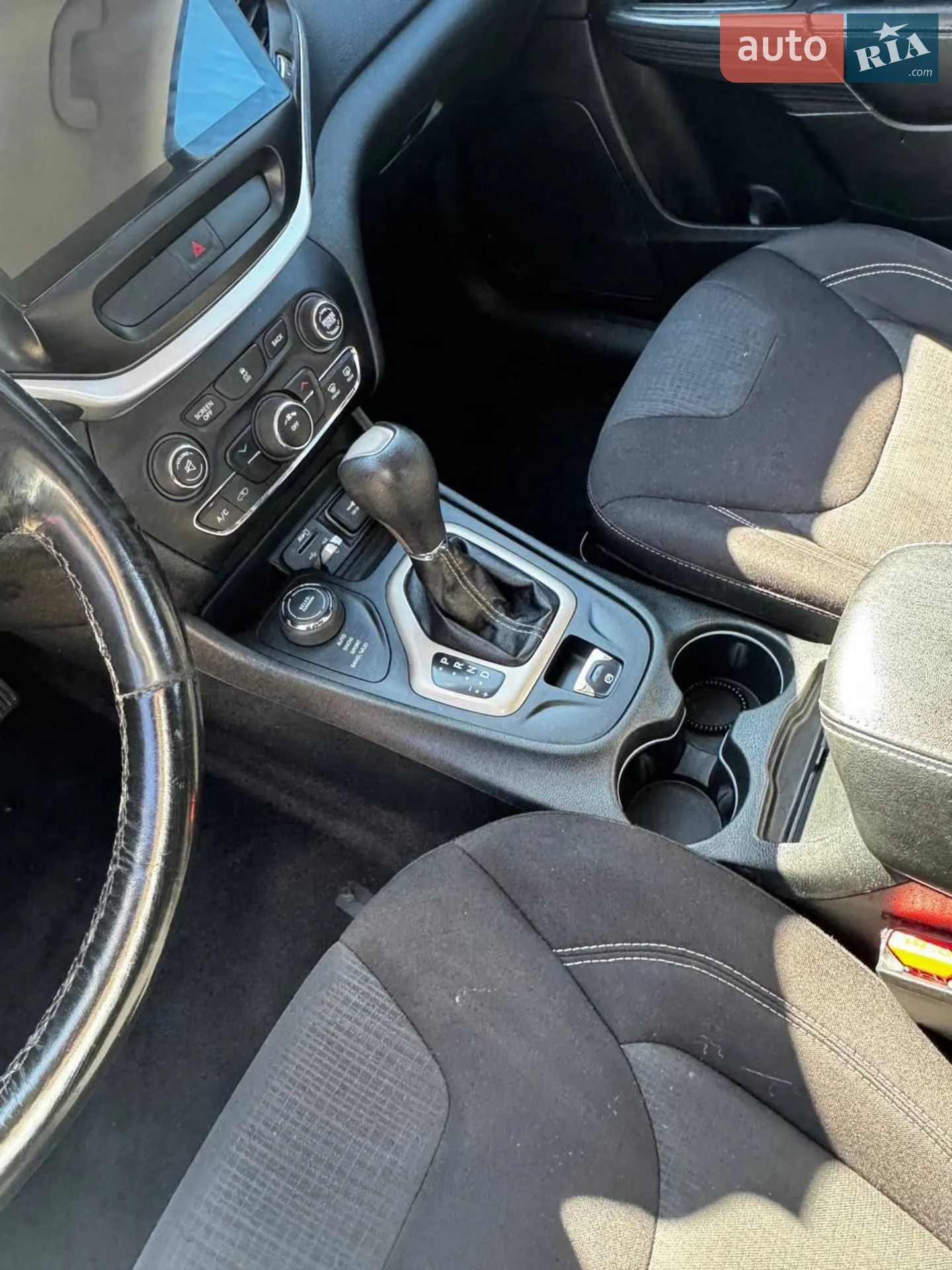2015 Jeep Cherokee - мініатюра 50