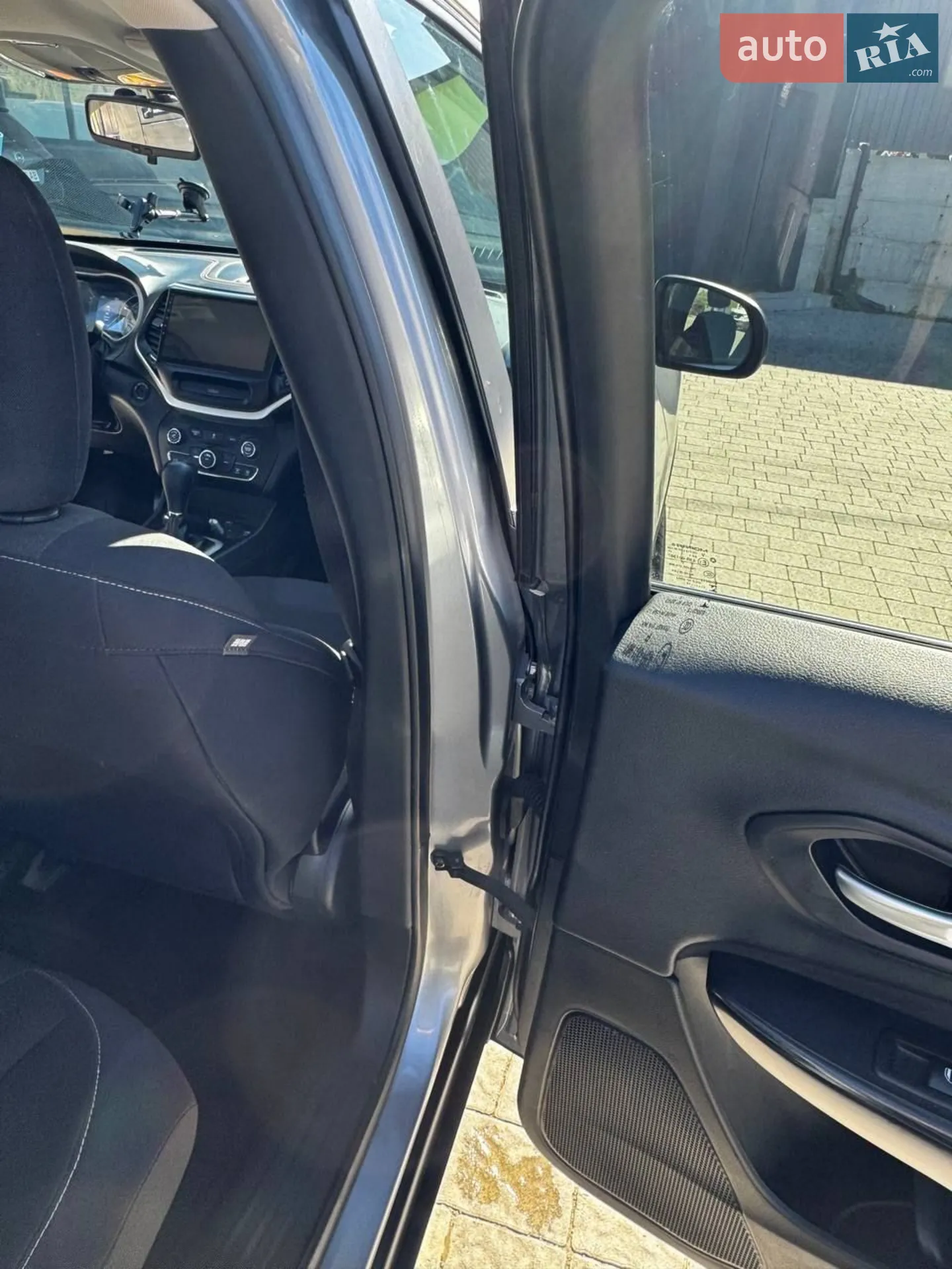 2015 Jeep Cherokee - мініатюра 59