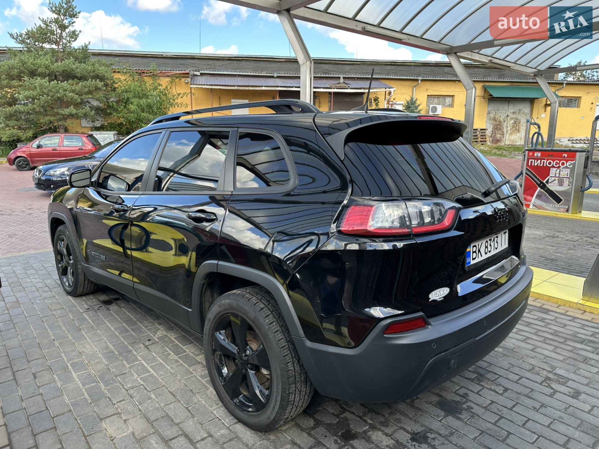 2019 Jeep Cherokee - мініатюра 13