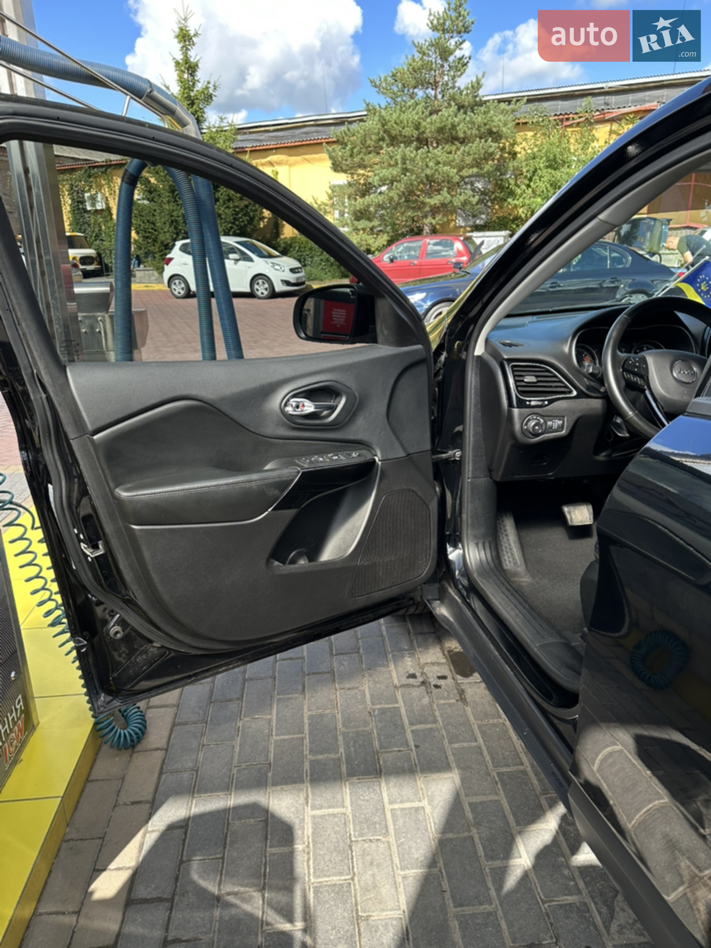 2019 Jeep Cherokee - мініатюра 15