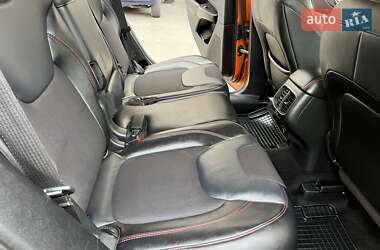Внедорожник / Кроссовер Jeep Cherokee 2014 в 
