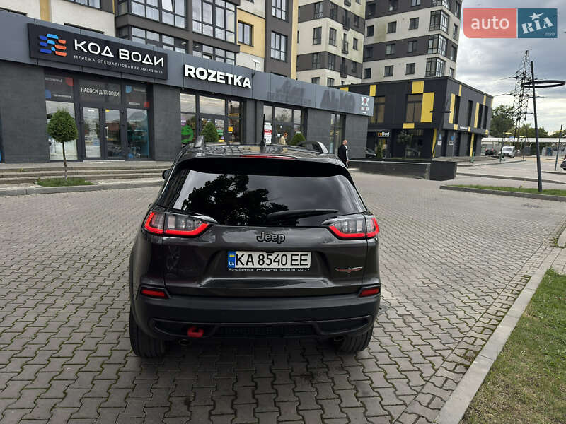 Внедорожник / Кроссовер Jeep Cherokee 2019 в Ивано-Франковске