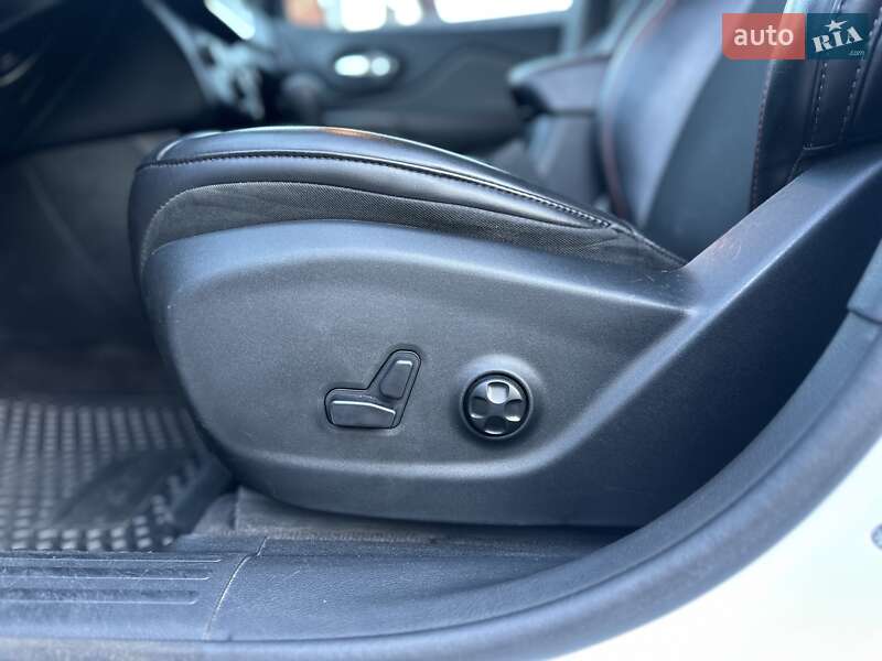 Внедорожник / Кроссовер Jeep Cherokee 2018 в Виннице