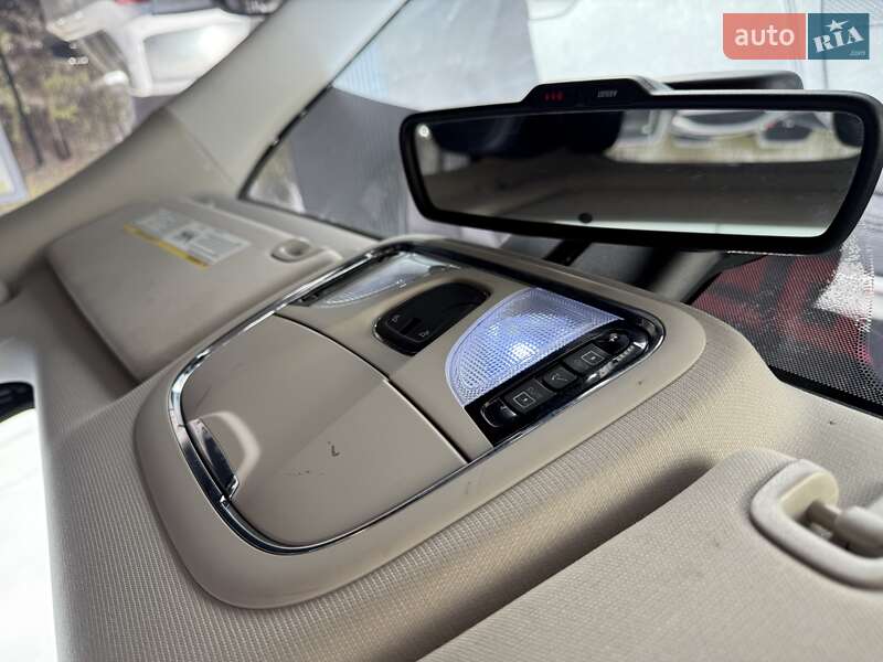 Внедорожник / Кроссовер Jeep Cherokee 2015 в Львове