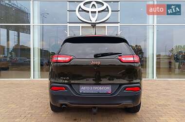 Внедорожник / Кроссовер Jeep Cherokee 2016 в 