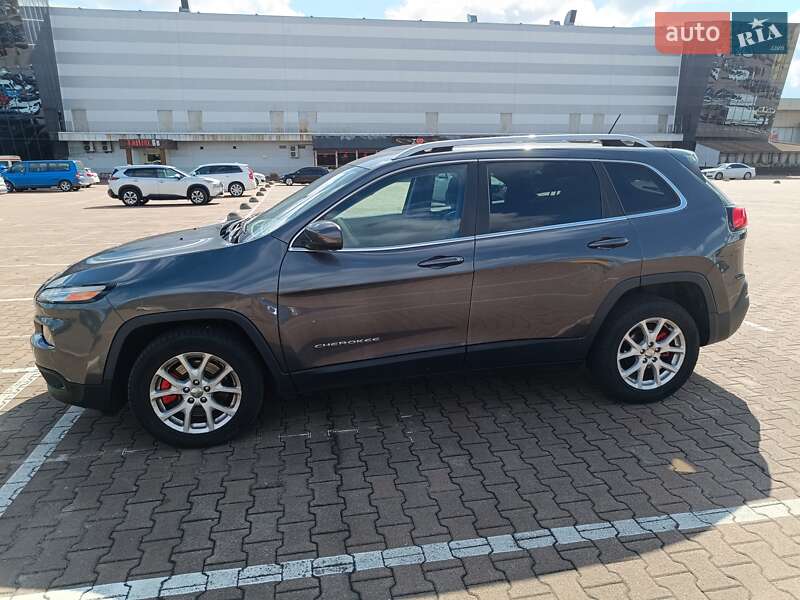 Позашляховик / Кросовер Jeep Cherokee 2016 в Житомирі