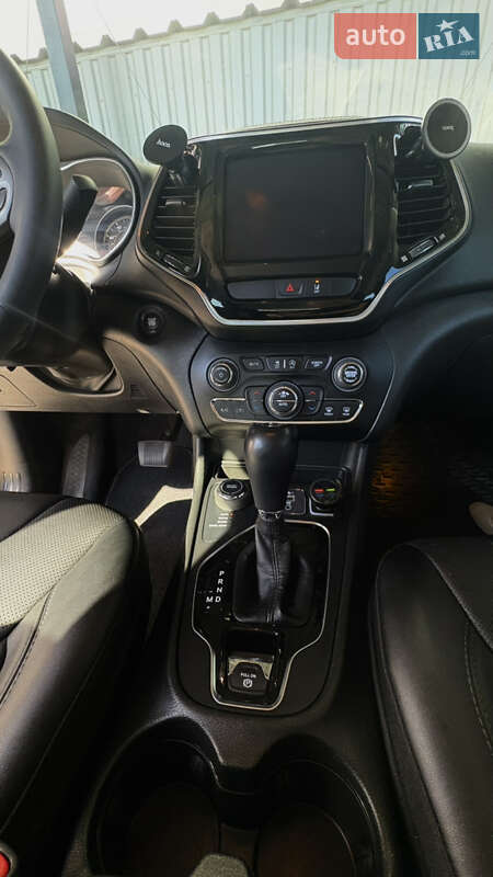 Внедорожник / Кроссовер Jeep Cherokee 2022 в Киеве фото 64 Внедорожник / Кроссовер Jeep Cherokee 2022 в Киеве