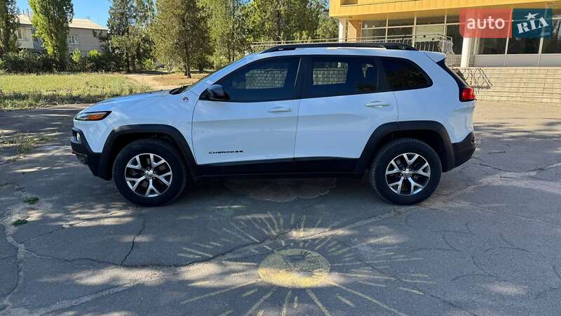 Внедорожник / Кроссовер Jeep Cherokee 2014 в Вознесенске