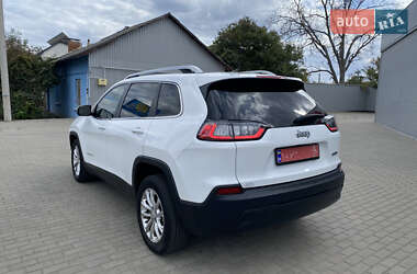 Внедорожник / Кроссовер Jeep Cherokee 2018 в 
