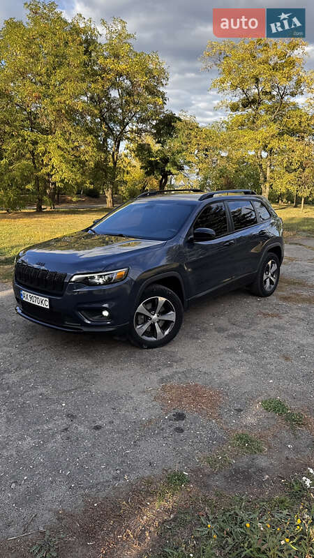 Позашляховик / Кросовер Jeep Cherokee 2019 в Чугуєві