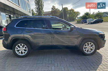Внедорожник / Кроссовер Jeep Cherokee 2016 в 