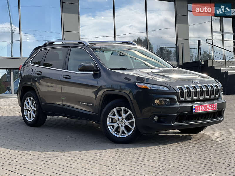 Внедорожник / Кроссовер Jeep Cherokee 2016 в 