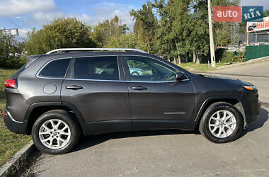Внедорожник / Кроссовер Jeep Cherokee 2016 в 