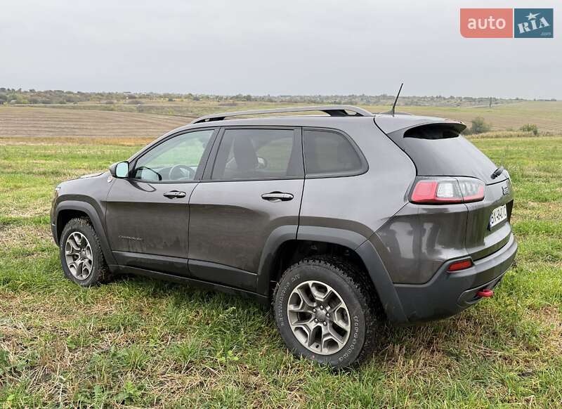 Позашляховик / Кросовер Jeep Cherokee 2019 в Хмельницькому фото 4 Позашляховик / Кросовер Jeep Cherokee 2019 в Хмельницькому