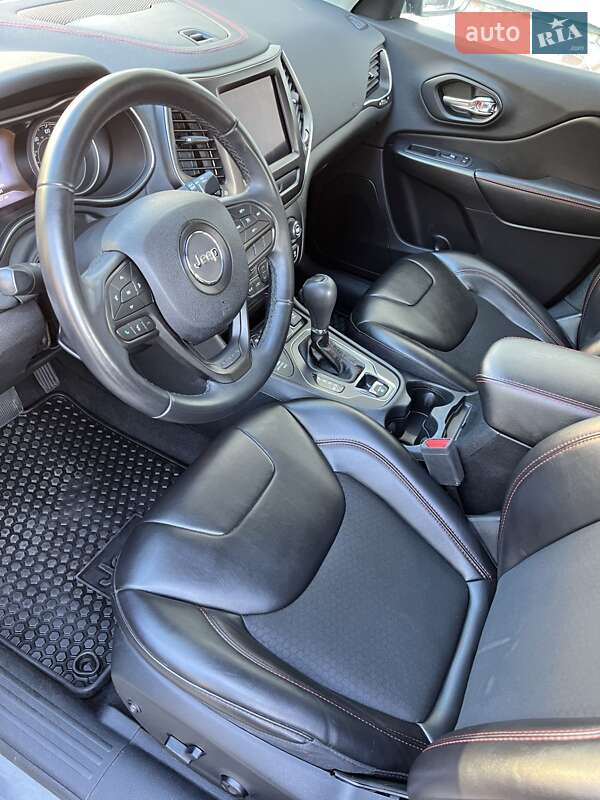 Позашляховик / Кросовер Jeep Cherokee 2019 в Хмельницькому фото 19 Позашляховик / Кросовер Jeep Cherokee 2019 в Хмельницькому