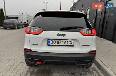 Внедорожник / Кроссовер Jeep Cherokee 2018 в 