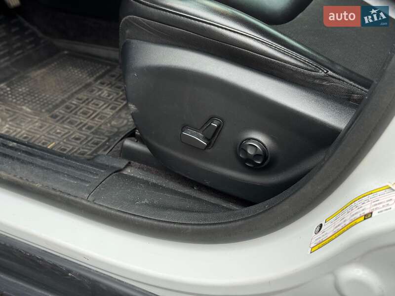 Внедорожник / Кроссовер Jeep Cherokee 2018 в Киеве фото 22 Внедорожник / Кроссовер Jeep Cherokee 2018 в Киеве