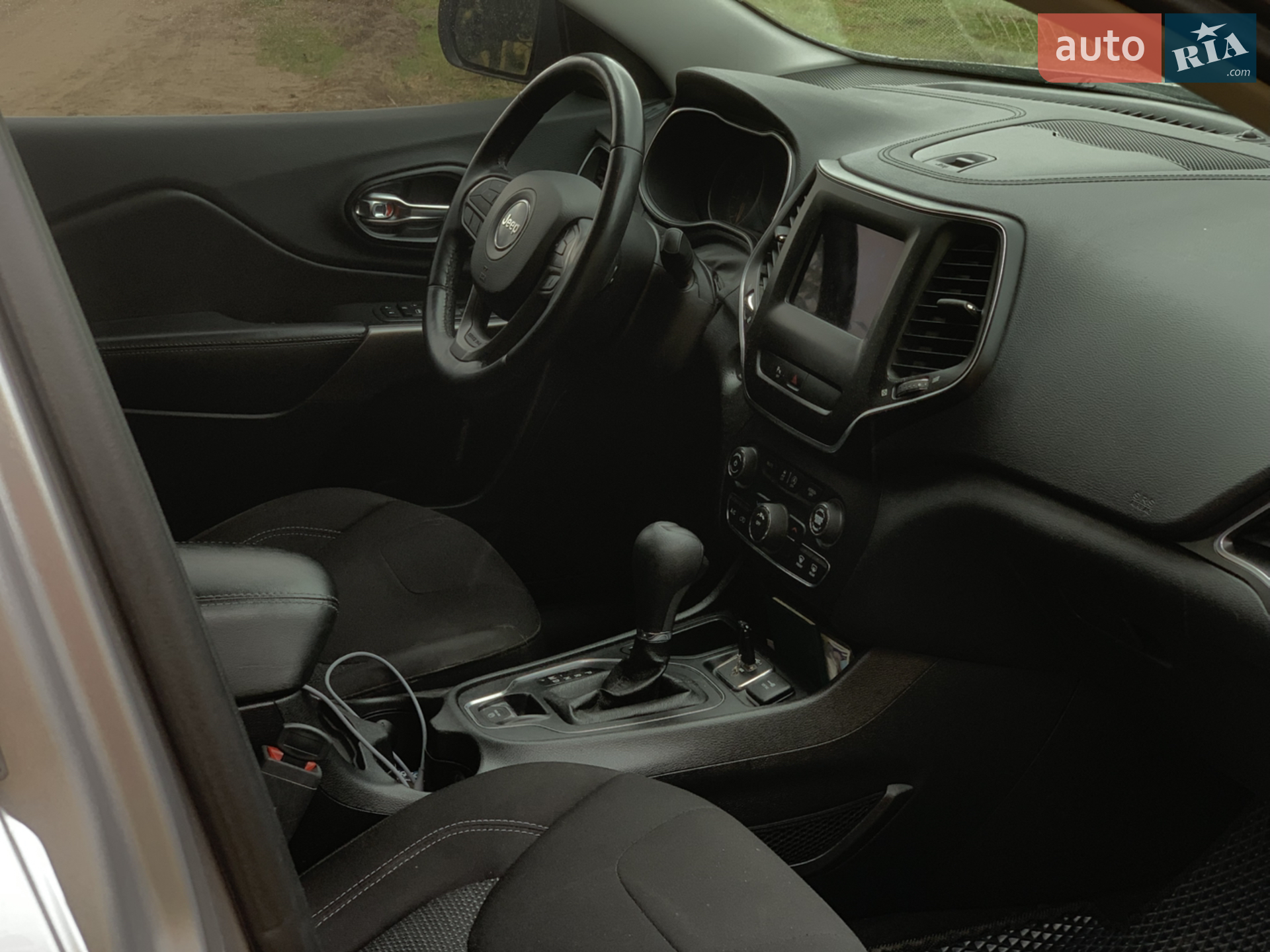 2019 Jeep Cherokee - мініатюра 21