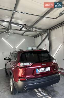 Внедорожник / Кроссовер Jeep Cherokee 2018 в 