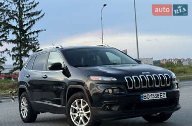 Позашляховик / Кросовер Jeep Cherokee 2015 в 