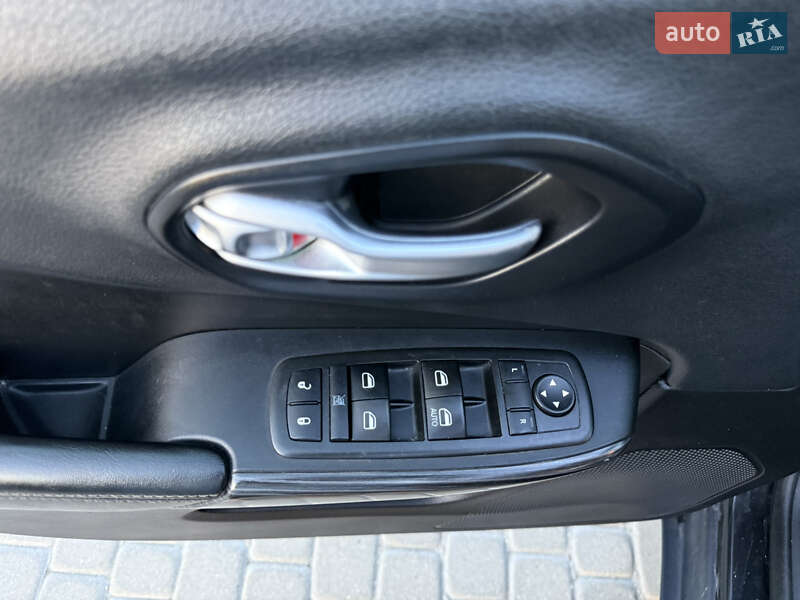 Внедорожник / Кроссовер Jeep Cherokee 2015 в Тернополе фото 35 Внедорожник / Кроссовер Jeep Cherokee 2015 в Тернополе