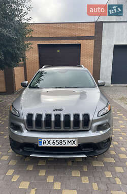 Внедорожник / Кроссовер Jeep Cherokee 2014 в 