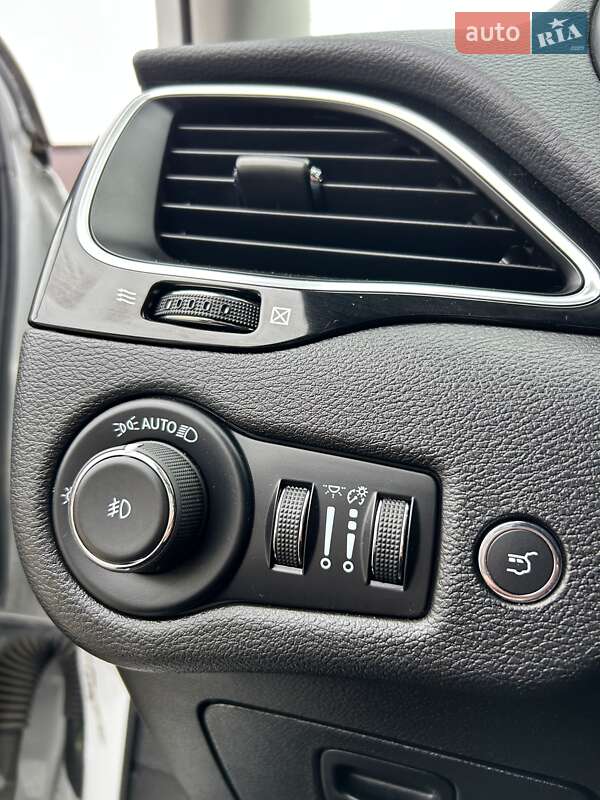 Позашляховик / Кросовер Jeep Cherokee 2021 в Сумах фото 31 Позашляховик / Кросовер Jeep Cherokee 2021 в Сумах