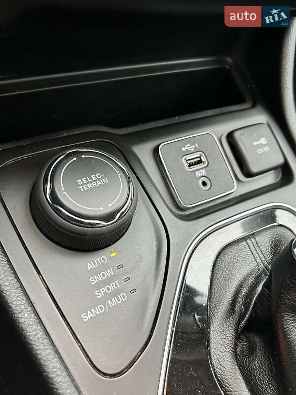 Позашляховик / Кросовер Jeep Cherokee 2021 в Сумах фото 34 Позашляховик / Кросовер Jeep Cherokee 2021 в Сумах