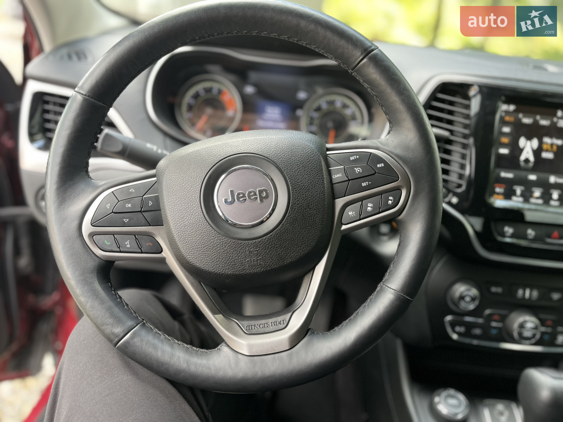 2018 Jeep Cherokee - мініатюра 17