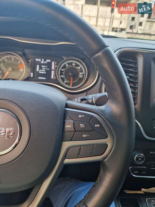 Внедорожник / Кроссовер Jeep Cherokee 2018 в Харькове