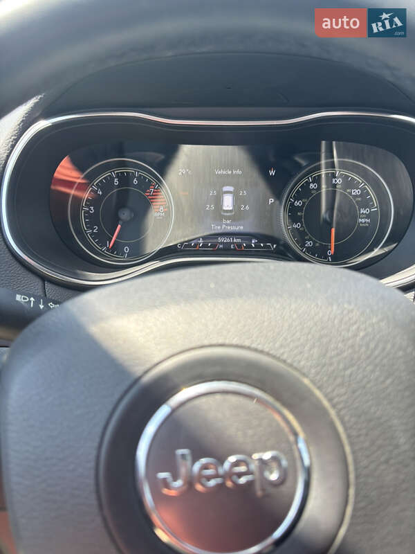 Внедорожник / Кроссовер Jeep Cherokee 2019 в Львове