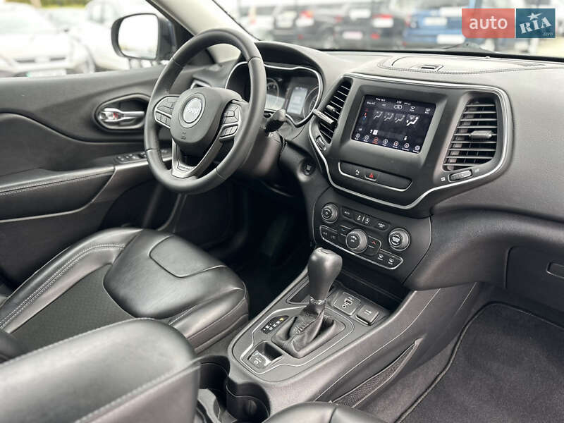 Внедорожник / Кроссовер Jeep Cherokee 2019 в Ивано-Франковске