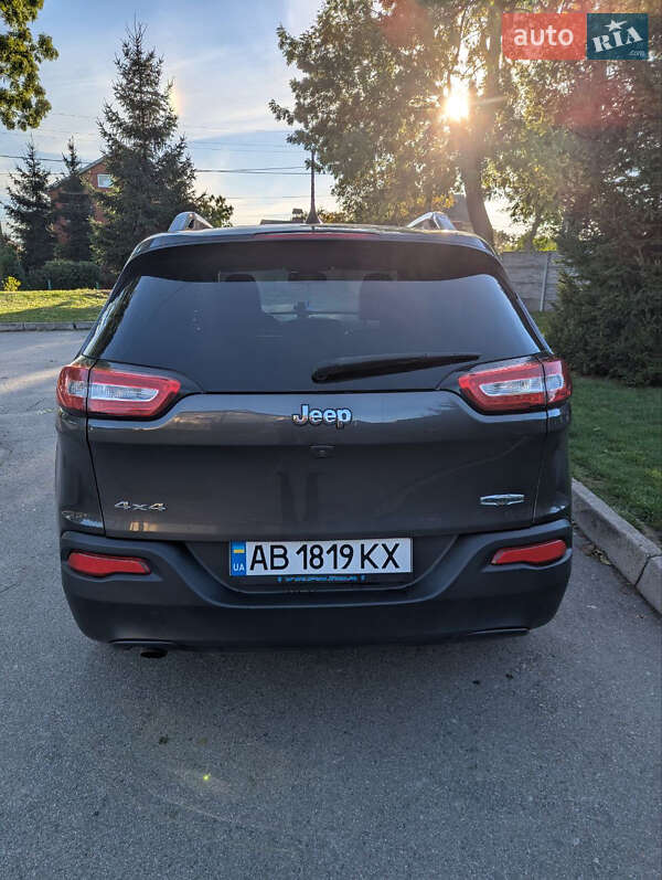 Внедорожник / Кроссовер Jeep Cherokee 2017 в Виннице
