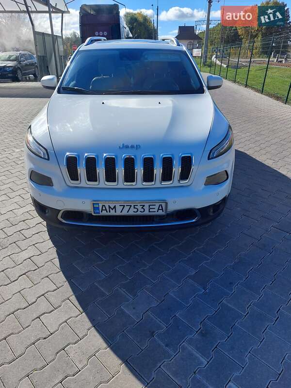 Внедорожник / Кроссовер Jeep Cherokee 2014 в Звягеле