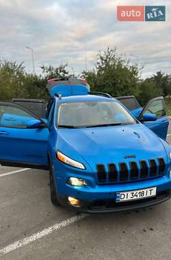 Внедорожник / Кроссовер Jeep Cherokee 2017 в Киеве
