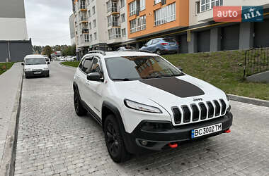 Внедорожник / Кроссовер Jeep Cherokee 2016 в Виннице