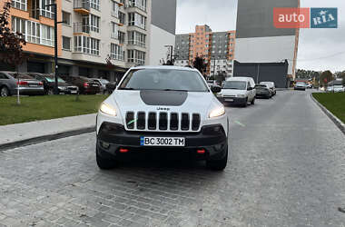 Внедорожник / Кроссовер Jeep Cherokee 2016 в Виннице