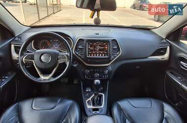 Внедорожник / Кроссовер Jeep Cherokee 2016 в Днепре