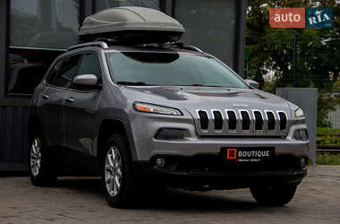 Внедорожник / Кроссовер Jeep Cherokee 2016 в 