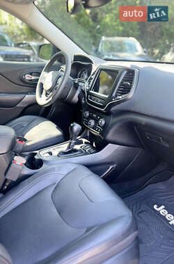 Внедорожник / Кроссовер Jeep Cherokee 2021 в 