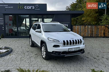 Позашляховик / Кросовер Jeep Cherokee 2016 в 