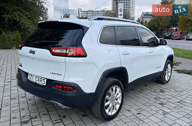 Позашляховик / Кросовер Jeep Cherokee 2016 в 