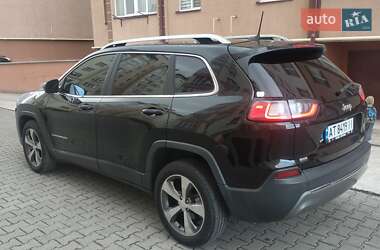 Внедорожник / Кроссовер Jeep Cherokee 2019 в 