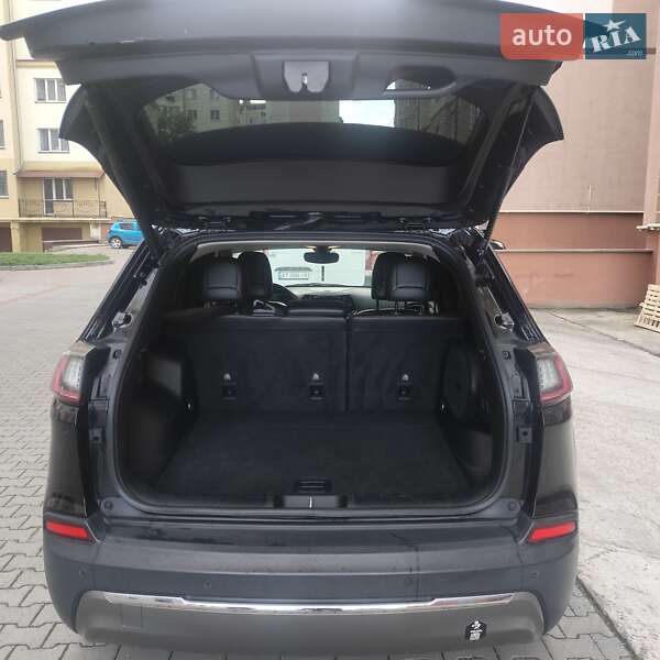 Внедорожник / Кроссовер Jeep Cherokee 2019 в Ивано-Франковске фото 13 Внедорожник / Кроссовер Jeep Cherokee 2019 в Ивано-Франковске